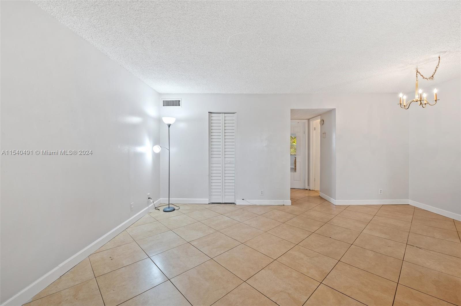 1425 Arthur St 212B, Hollywood, Florida 33020, 1 Bedroom Bedrooms, ,1 BathroomBathrooms,Residential,For Sale,1425 Arthur St 212B,A11540491