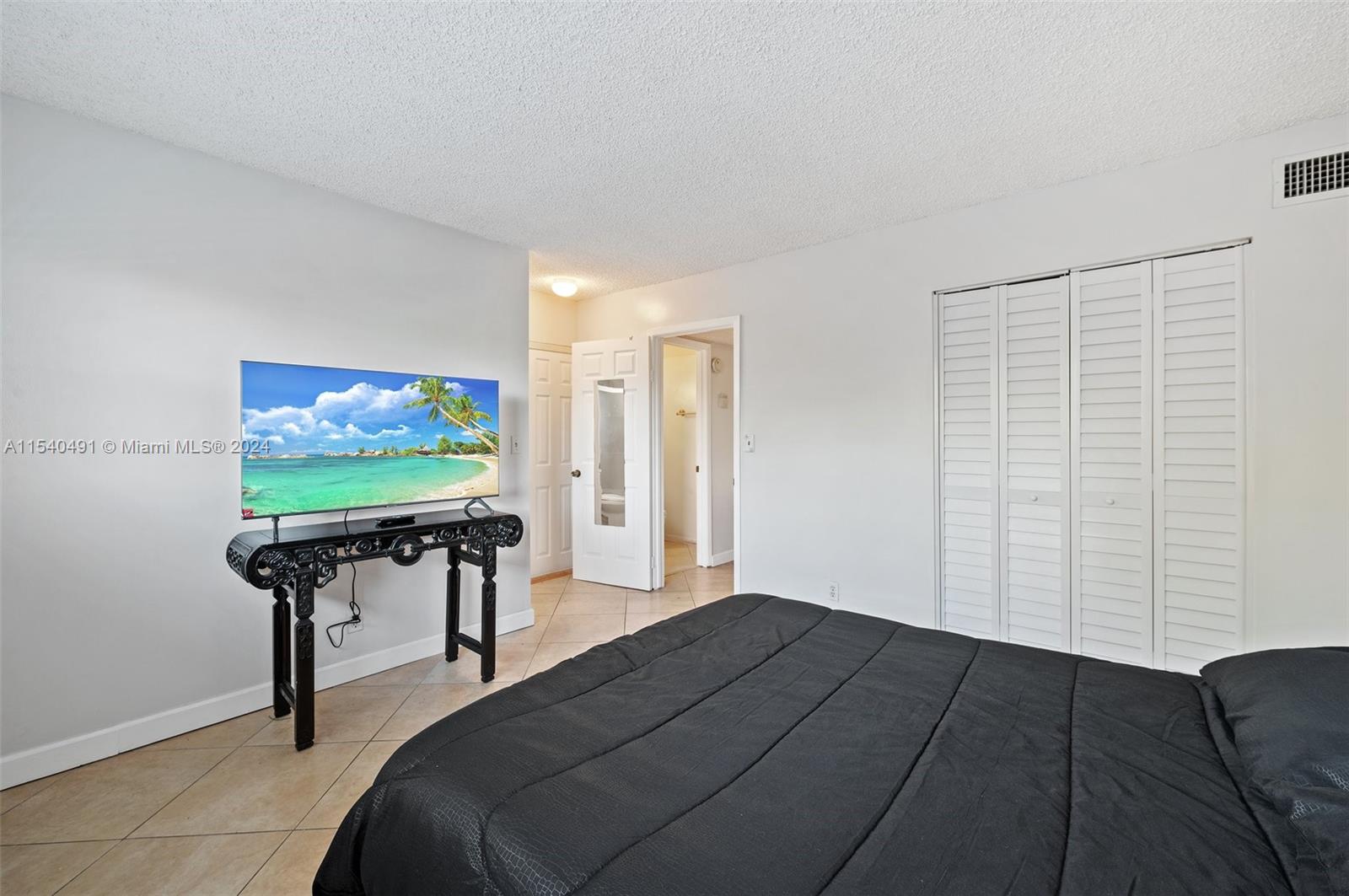 1425 Arthur St 212B, Hollywood, Florida 33020, 1 Bedroom Bedrooms, ,1 BathroomBathrooms,Residential,For Sale,1425 Arthur St 212B,A11540491