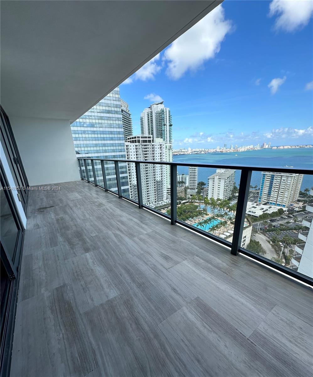 1451 Brickell Ave 2502, Miami, Florida 33131, 1 Bedroom Bedrooms, ,1 BathroomBathrooms,Residential,For Sale,1451 Brickell Ave 2502,A11540952