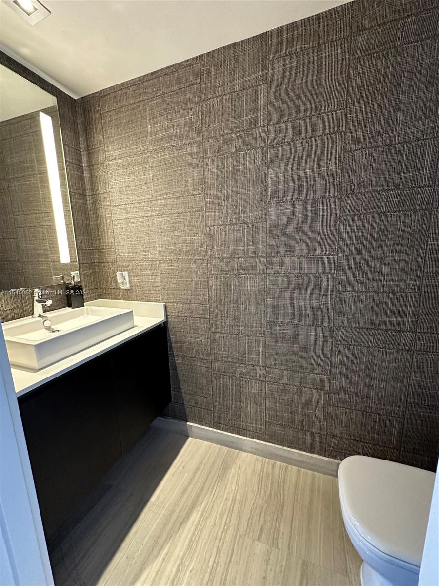 1451 Brickell Ave 2502, Miami, Florida 33131, 1 Bedroom Bedrooms, ,1 BathroomBathrooms,Residential,For Sale,1451 Brickell Ave 2502,A11540952