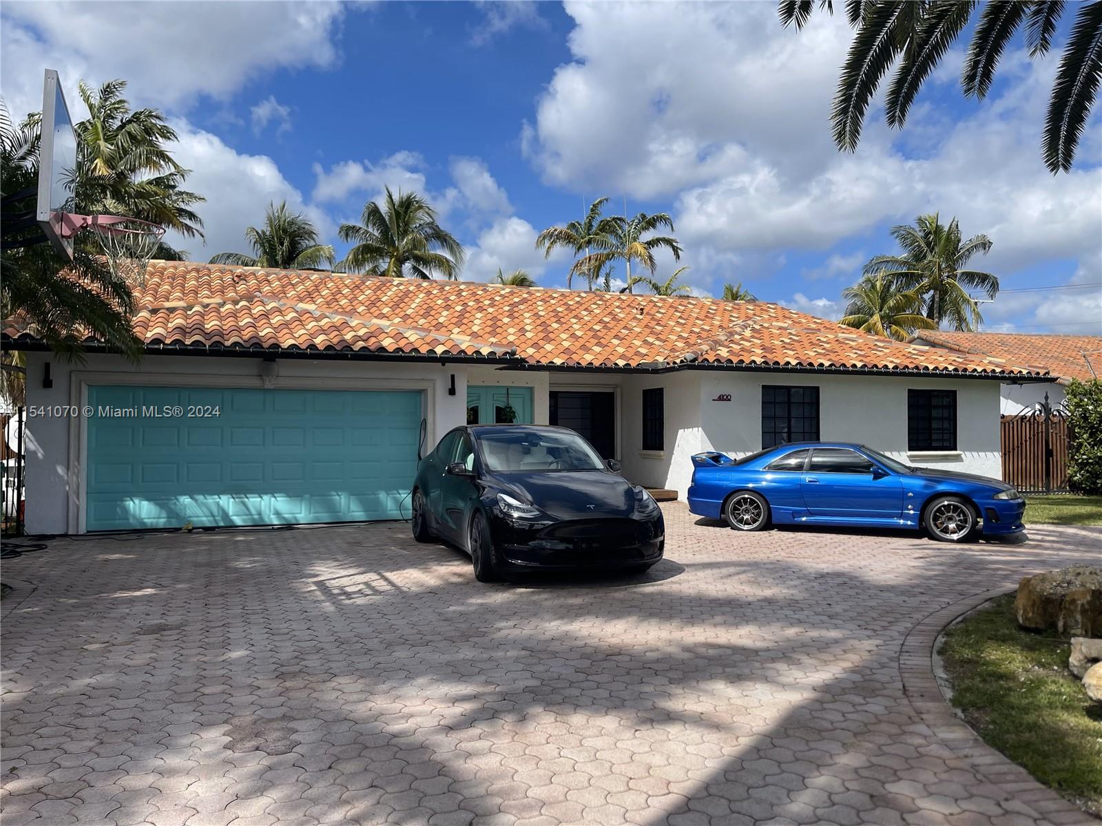 4100 SW 135th Ave  For Sale A11541070, FL