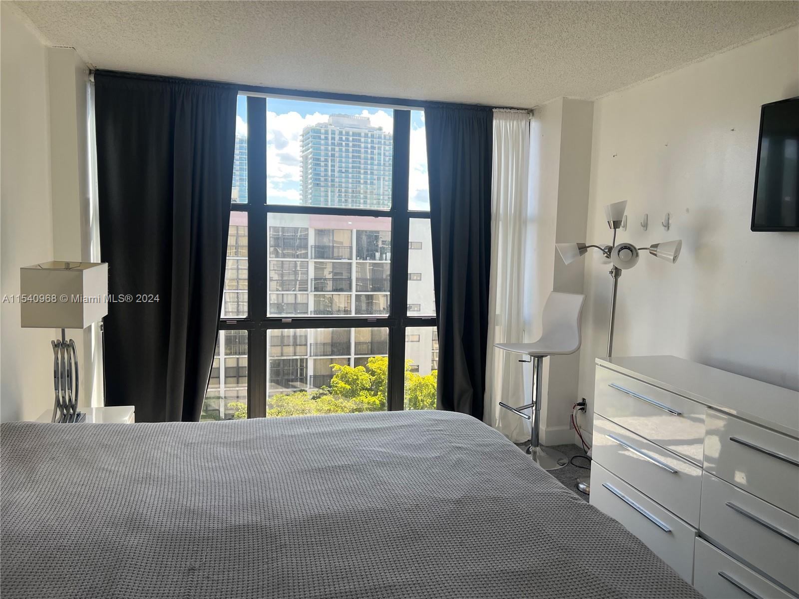 17021 Bay Rd, Sunny Isles Beach, FL, 33160 United States, 1 Bedroom Bedrooms, ,1 BathroomBathrooms,Residential,For Sale,Bay Rd,A11540968