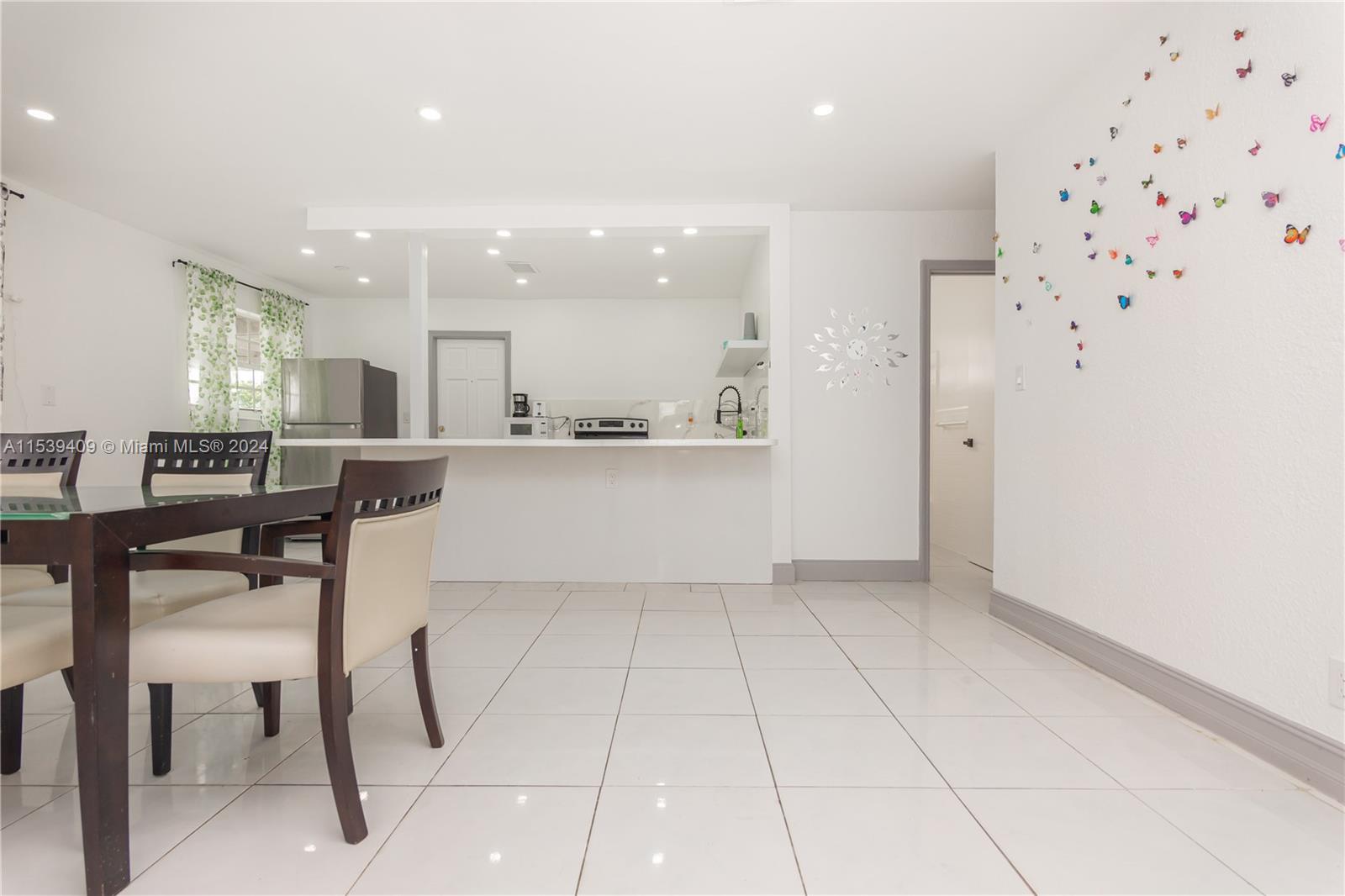 540 28th Ave, Fort Lauderdale, FL, 33312 United States, 4 Bedrooms Bedrooms, ,3 BathroomsBathrooms,Residential,For Sale,28th Ave,A11539409