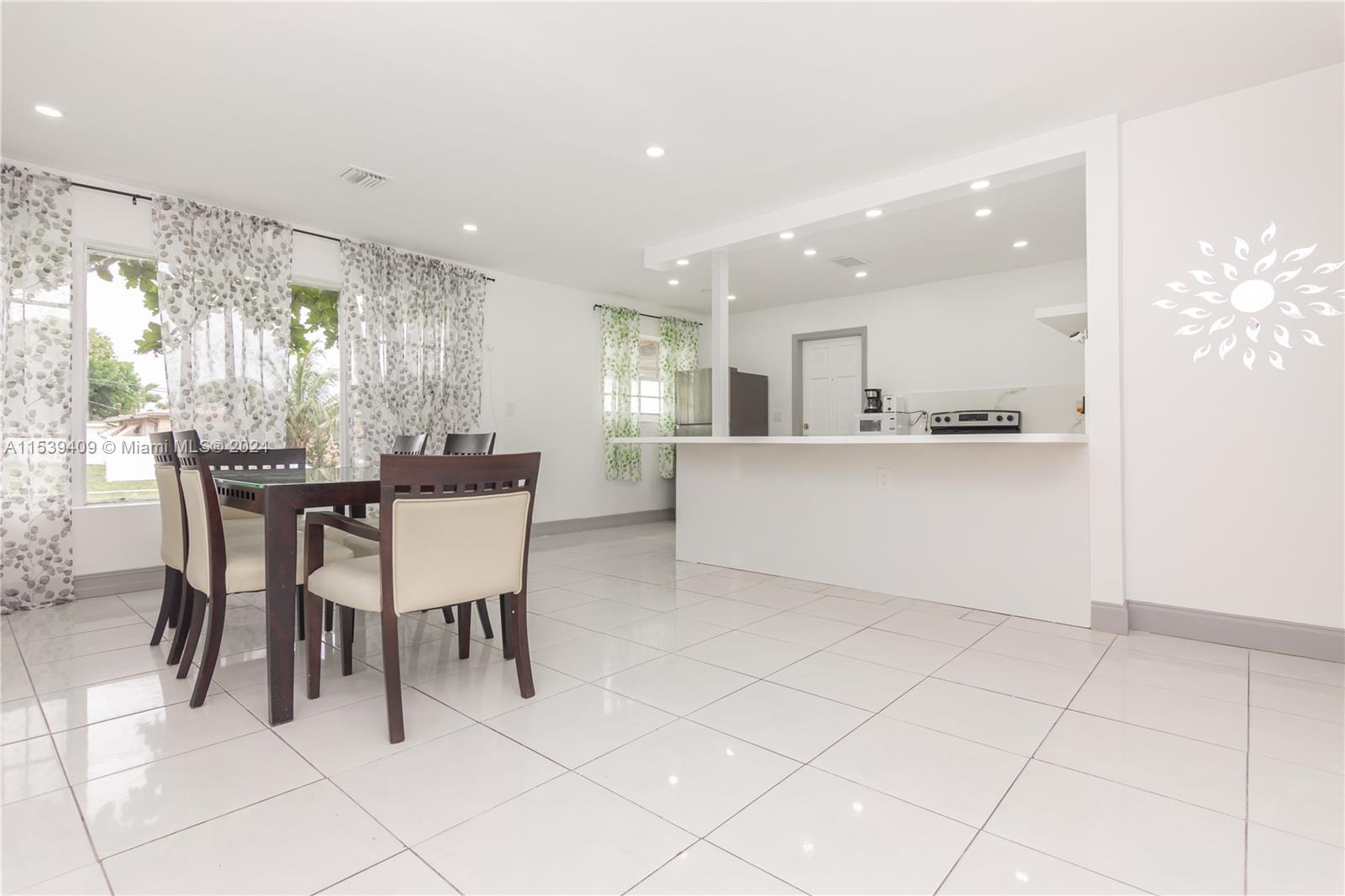 540 28th Ave, Fort Lauderdale, FL, 33312 United States, 4 Bedrooms Bedrooms, ,3 BathroomsBathrooms,Residential,For Sale,28th Ave,A11539409