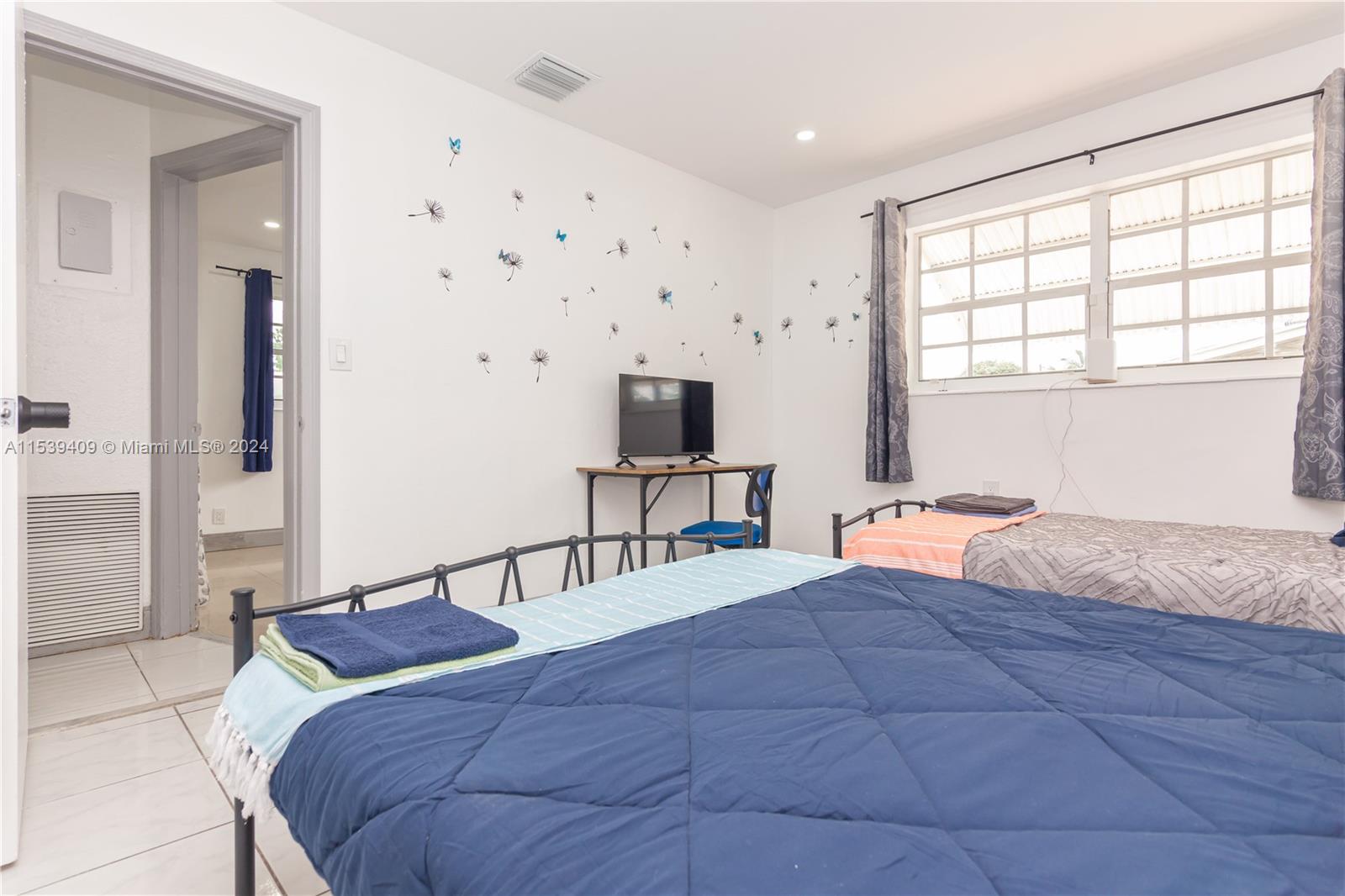 540 28th Ave, Fort Lauderdale, FL, 33312 United States, 4 Bedrooms Bedrooms, ,3 BathroomsBathrooms,Residential,For Sale,28th Ave,A11539409