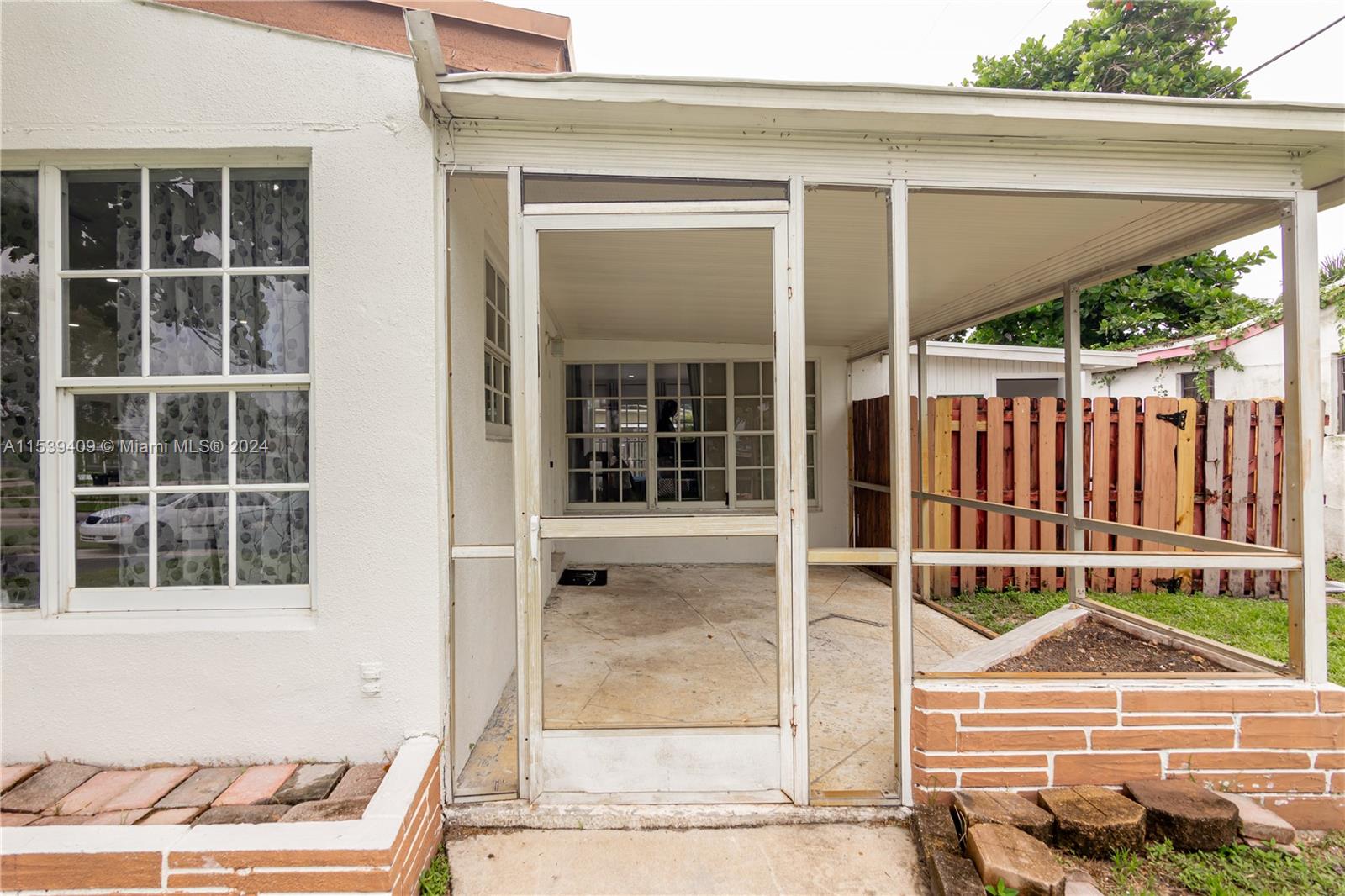 540 28th Ave, Fort Lauderdale, FL, 33312 United States, 4 Bedrooms Bedrooms, ,3 BathroomsBathrooms,Residential,For Sale,28th Ave,A11539409