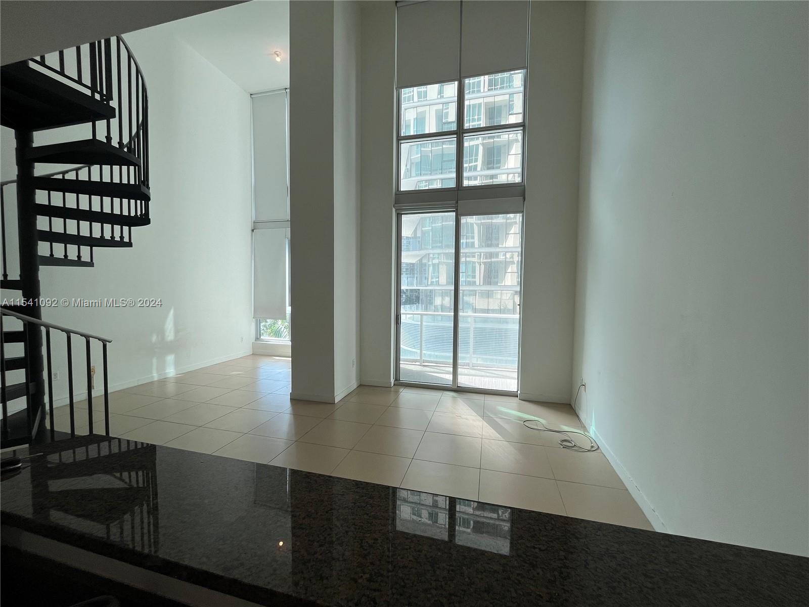 300 S Biscayne Blvd L-406, Miami, Florida 33131, 1 Bedroom Bedrooms, ,1 BathroomBathrooms,Residentiallease,For Rent,300 S Biscayne Blvd L-406,A11541092