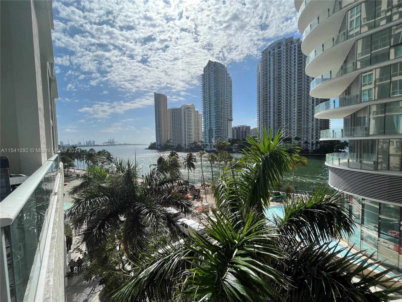 300 S Biscayne Blvd L-406, Miami, Florida 33131, 1 Bedroom Bedrooms, ,1 BathroomBathrooms,Residentiallease,For Rent,300 S Biscayne Blvd L-406,A11541092