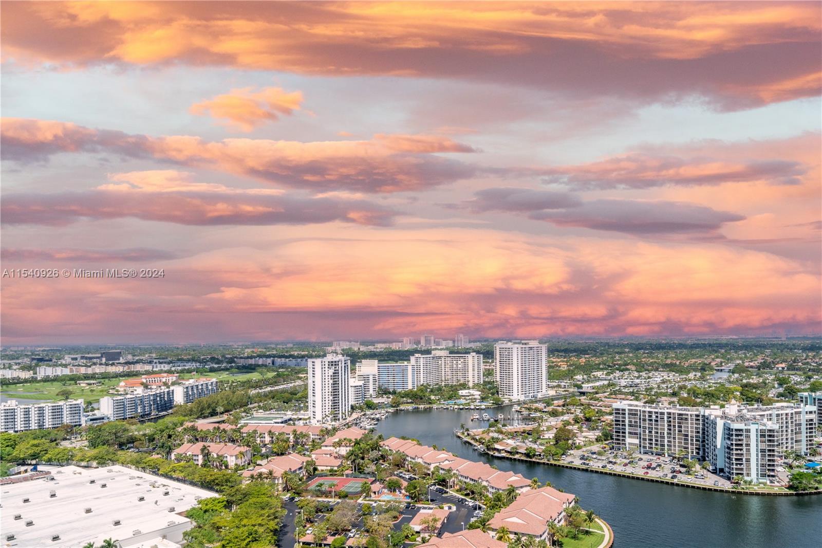 4010 S Ocean Dr R2506, Hollywood, Florida 33019, 1 Bedroom Bedrooms, ,1 BathroomBathrooms,Residential,For Sale,4010 S Ocean Dr R2506,A11540926