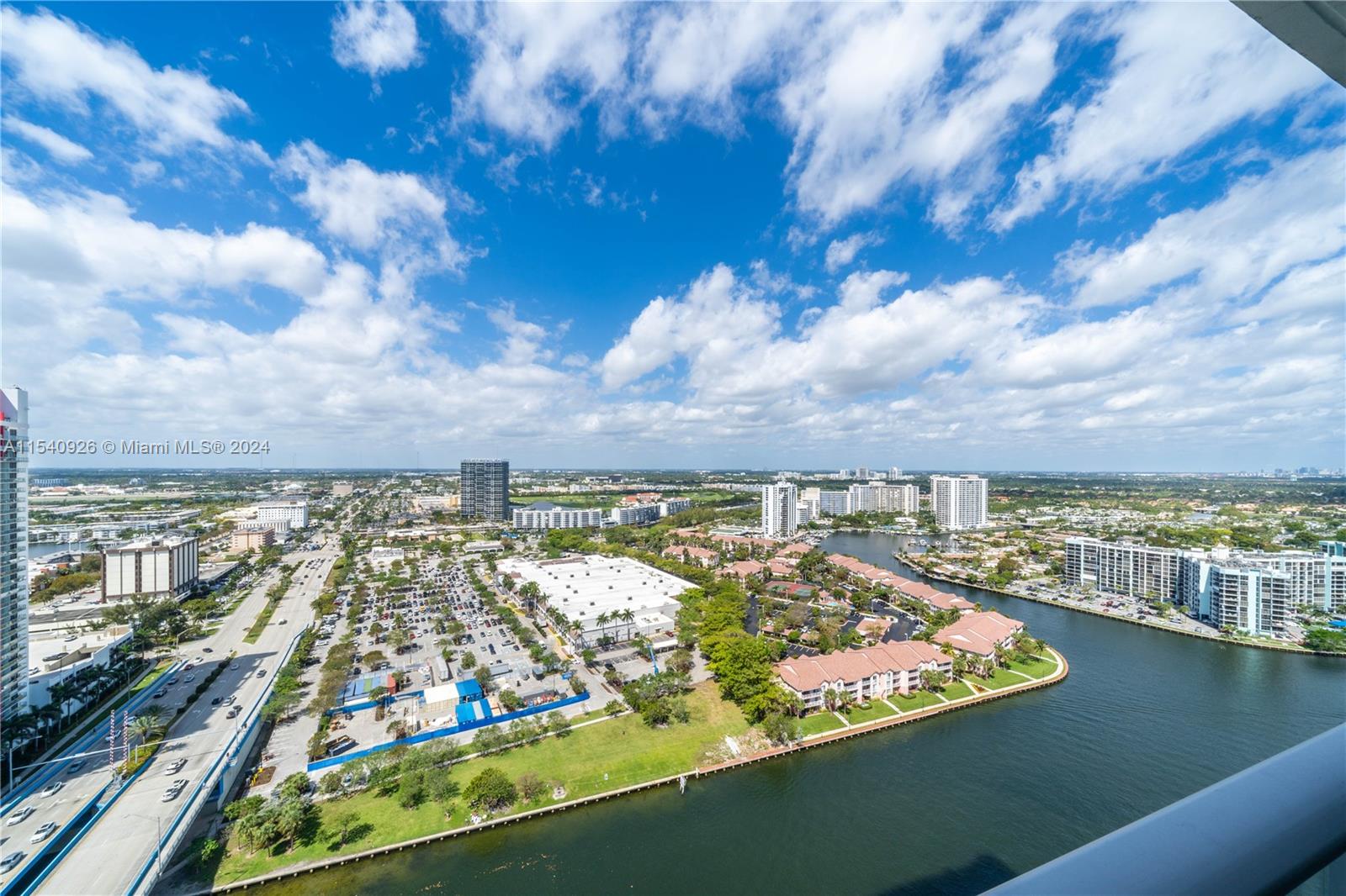 4010 S Ocean Dr R2506, Hollywood, Florida 33019, 1 Bedroom Bedrooms, ,1 BathroomBathrooms,Residential,For Sale,4010 S Ocean Dr R2506,A11540926