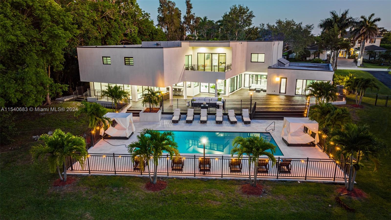 11861 4th St, Plantation, FL, 33325 United States, 9 Bedrooms Bedrooms, ,6 BathroomsBathrooms,Residential,For Sale,4th St,A11540683