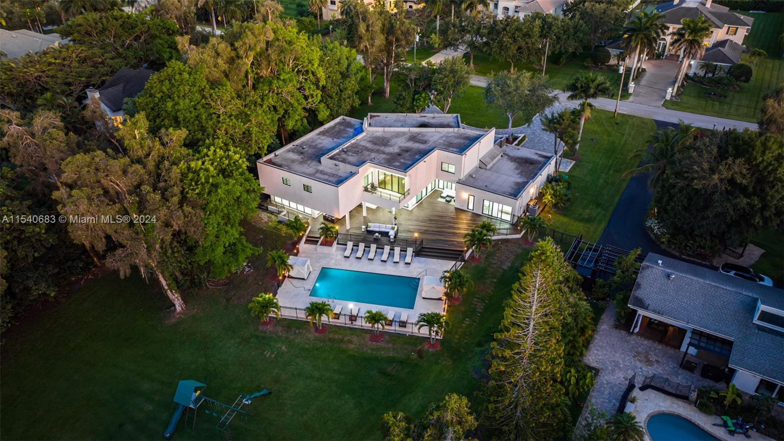 11861 4th St, Plantation, FL, 33325 United States, 9 Bedrooms Bedrooms, ,6 BathroomsBathrooms,Residential,For Sale,4th St,A11540683