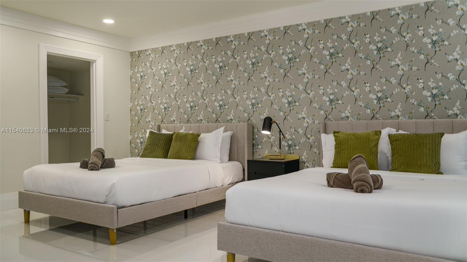 11861 4th St, Plantation, FL, 33325 United States, 9 Bedrooms Bedrooms, ,6 BathroomsBathrooms,Residential,For Sale,4th St,A11540683