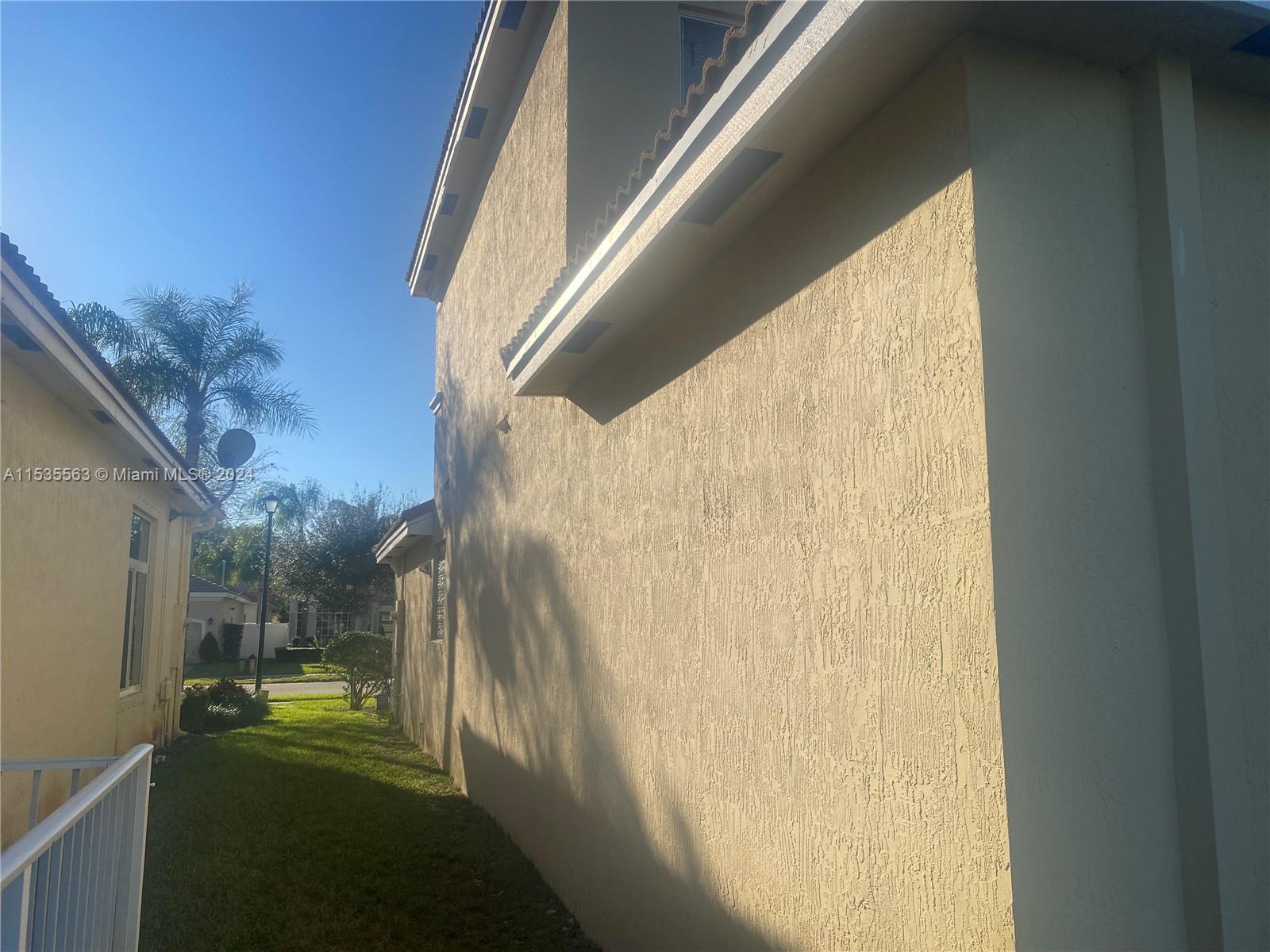 6218 194th Ave, Pembroke Pines, FL, 33332 United States, 4 Bedrooms Bedrooms, ,2 BathroomsBathrooms,Residential,For Sale,194th Ave,A11535563