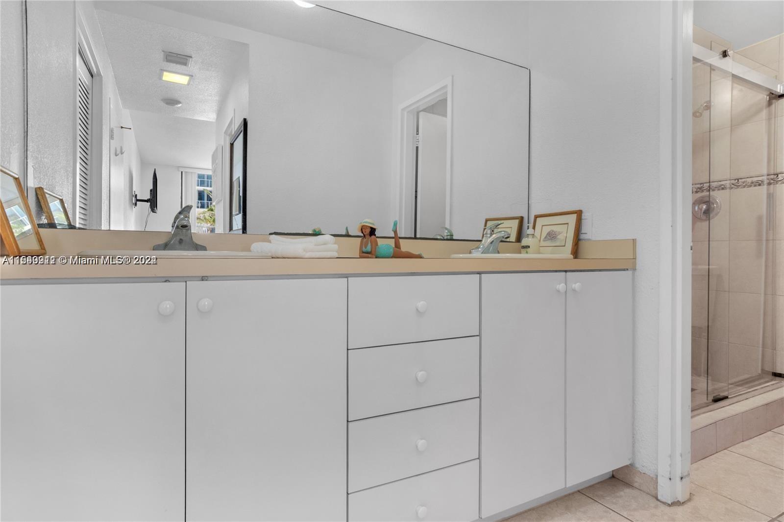 3505 S Ocean Dr 208, Hollywood, Florida 33019, 2 Bedrooms Bedrooms, ,2 BathroomsBathrooms,Residentiallease,For Rent,3505 S Ocean Dr 208,A11540911