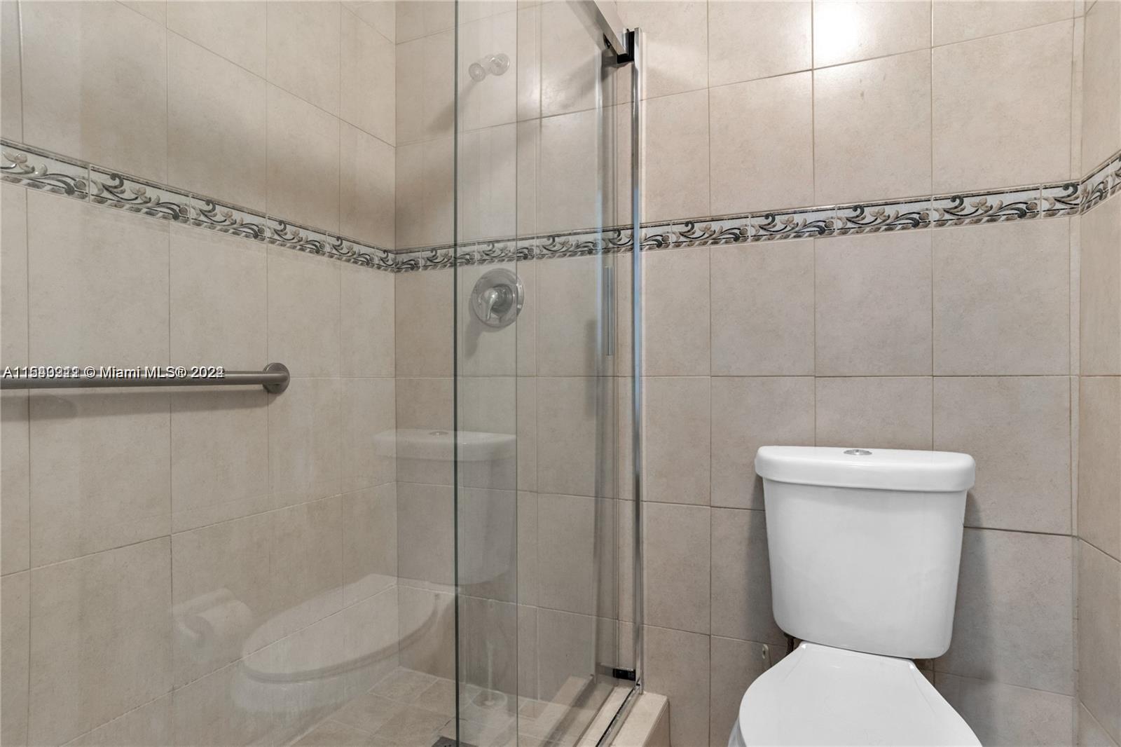 3505 S Ocean Dr 208, Hollywood, Florida 33019, 2 Bedrooms Bedrooms, ,2 BathroomsBathrooms,Residentiallease,For Rent,3505 S Ocean Dr 208,A11540911