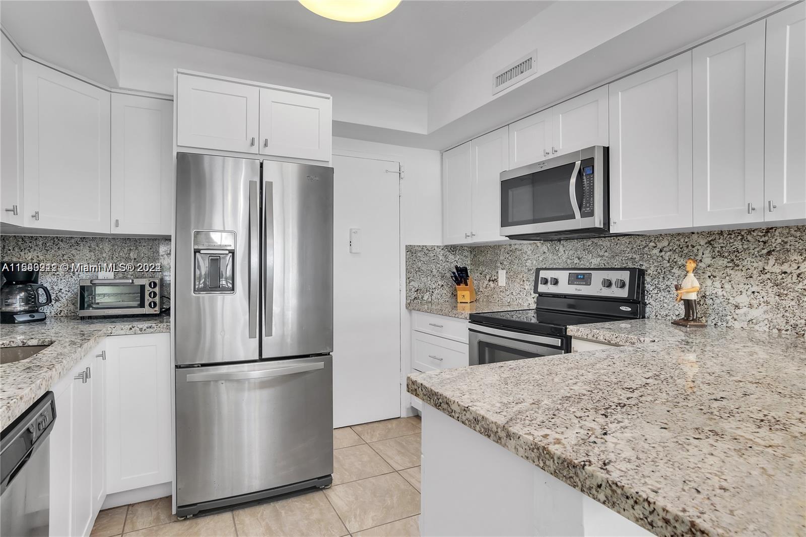 3505 S Ocean Dr 208, Hollywood, Florida 33019, 2 Bedrooms Bedrooms, ,2 BathroomsBathrooms,Residentiallease,For Rent,3505 S Ocean Dr 208,A11540911