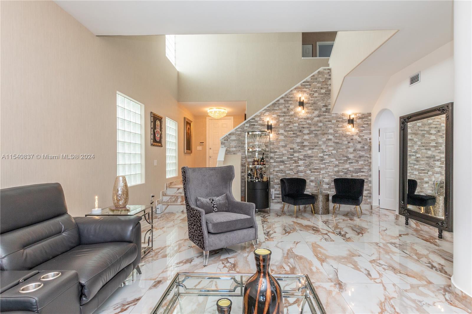 20770 NE 30th Pl, Aventura, Florida 33180, 3 Bedrooms Bedrooms, ,2 BathroomsBathrooms,Residential,For Sale,20770 NE 30th Pl,A11540837