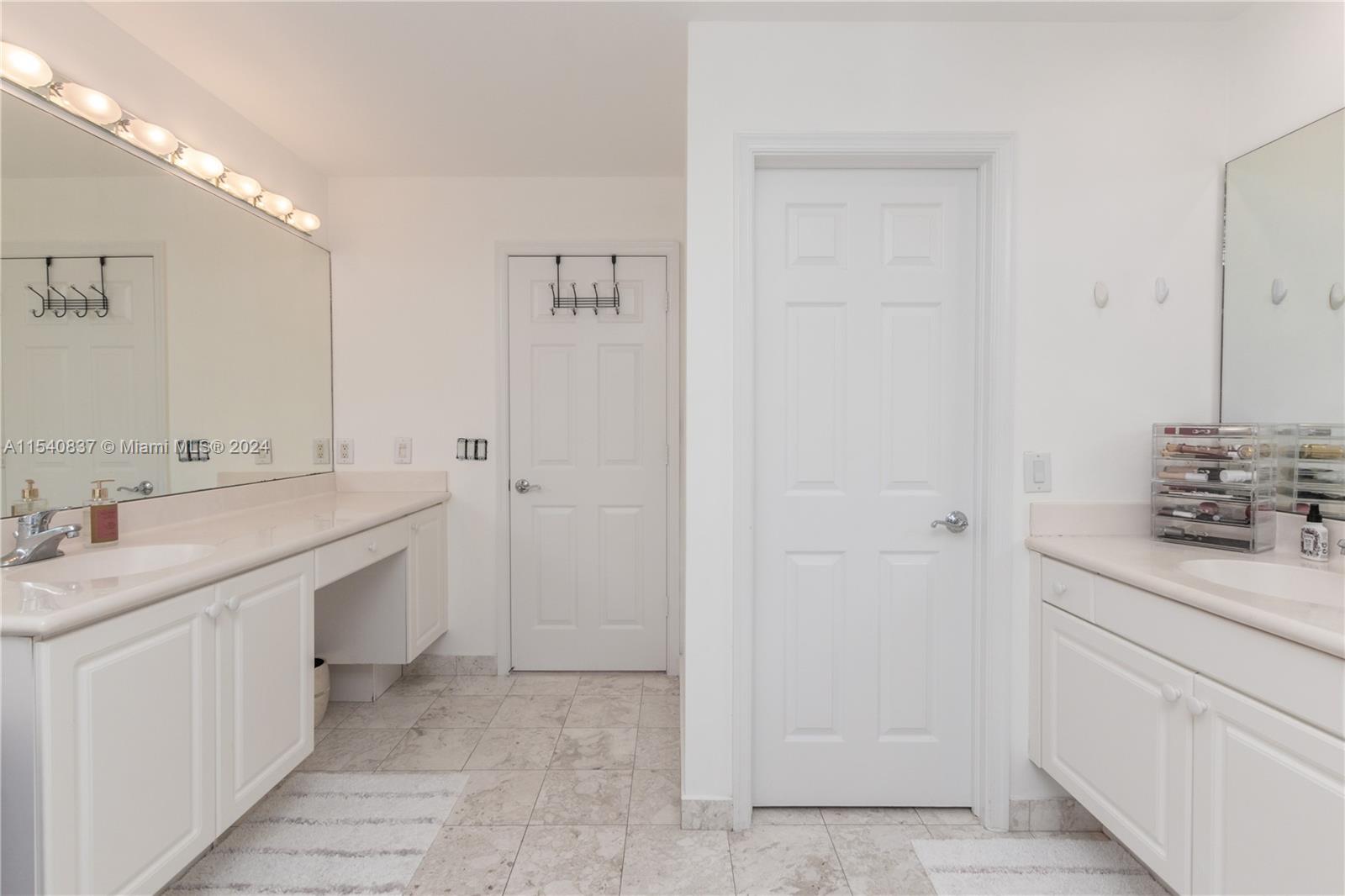 20770 30th Pl, Aventura, FL, 33180 United States, 3 Bedrooms Bedrooms, ,2 BathroomsBathrooms,Residential,For Sale,30th Pl,A11540837
