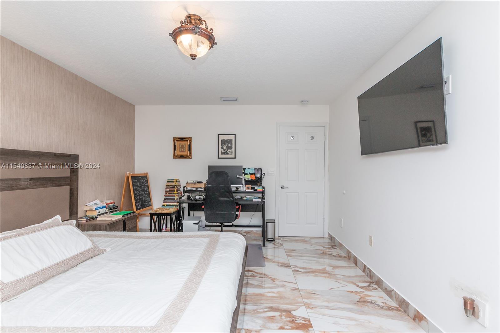 20770 30th Pl, Aventura, FL, 33180 United States, 3 Bedrooms Bedrooms, ,2 BathroomsBathrooms,Residential,For Sale,30th Pl,A11540837