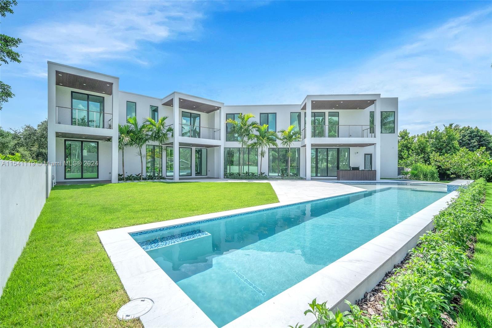 11200 71st Ave, Pinecrest, FL, 33156 United States, 7 Bedrooms Bedrooms, ,7 BathroomsBathrooms,Residential,For Sale,71st Ave,A11541119