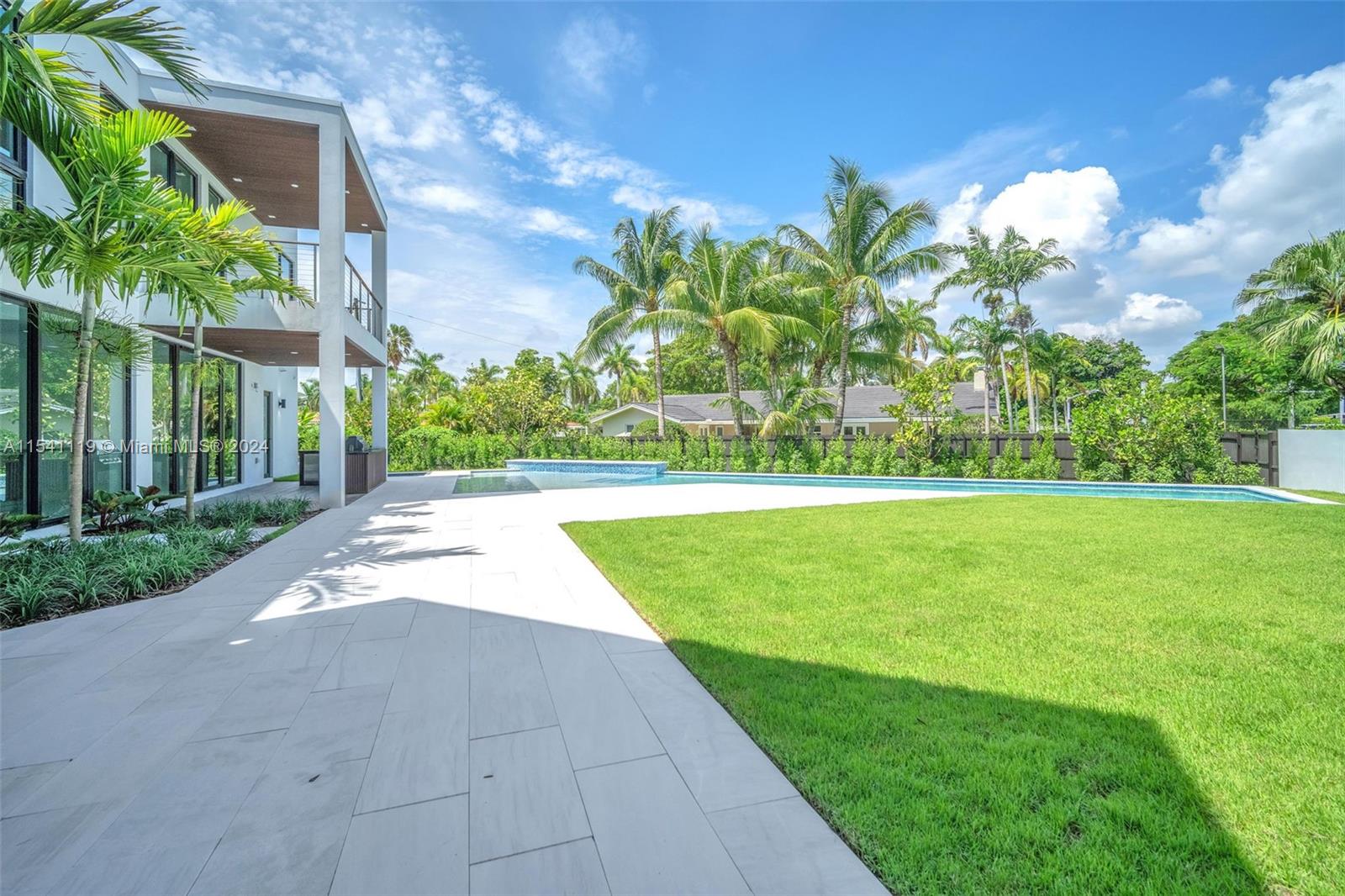 11200 71st Ave, Pinecrest, FL, 33156 United States, 7 Bedrooms Bedrooms, ,7 BathroomsBathrooms,Residential,For Sale,71st Ave,A11541119