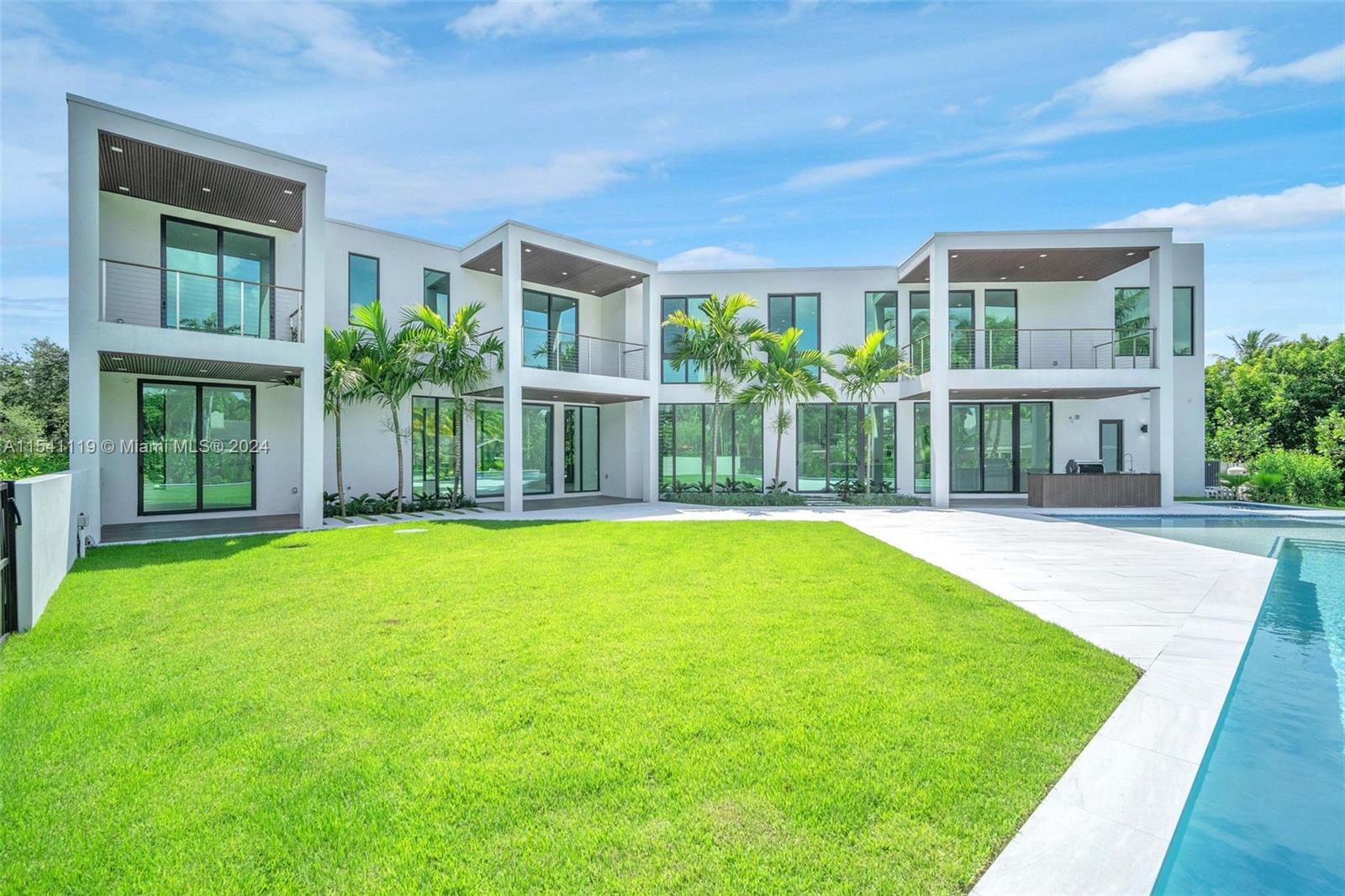 11200 71st Ave, Pinecrest, FL, 33156 United States, 7 Bedrooms Bedrooms, ,7 BathroomsBathrooms,Residential,For Sale,71st Ave,A11541119