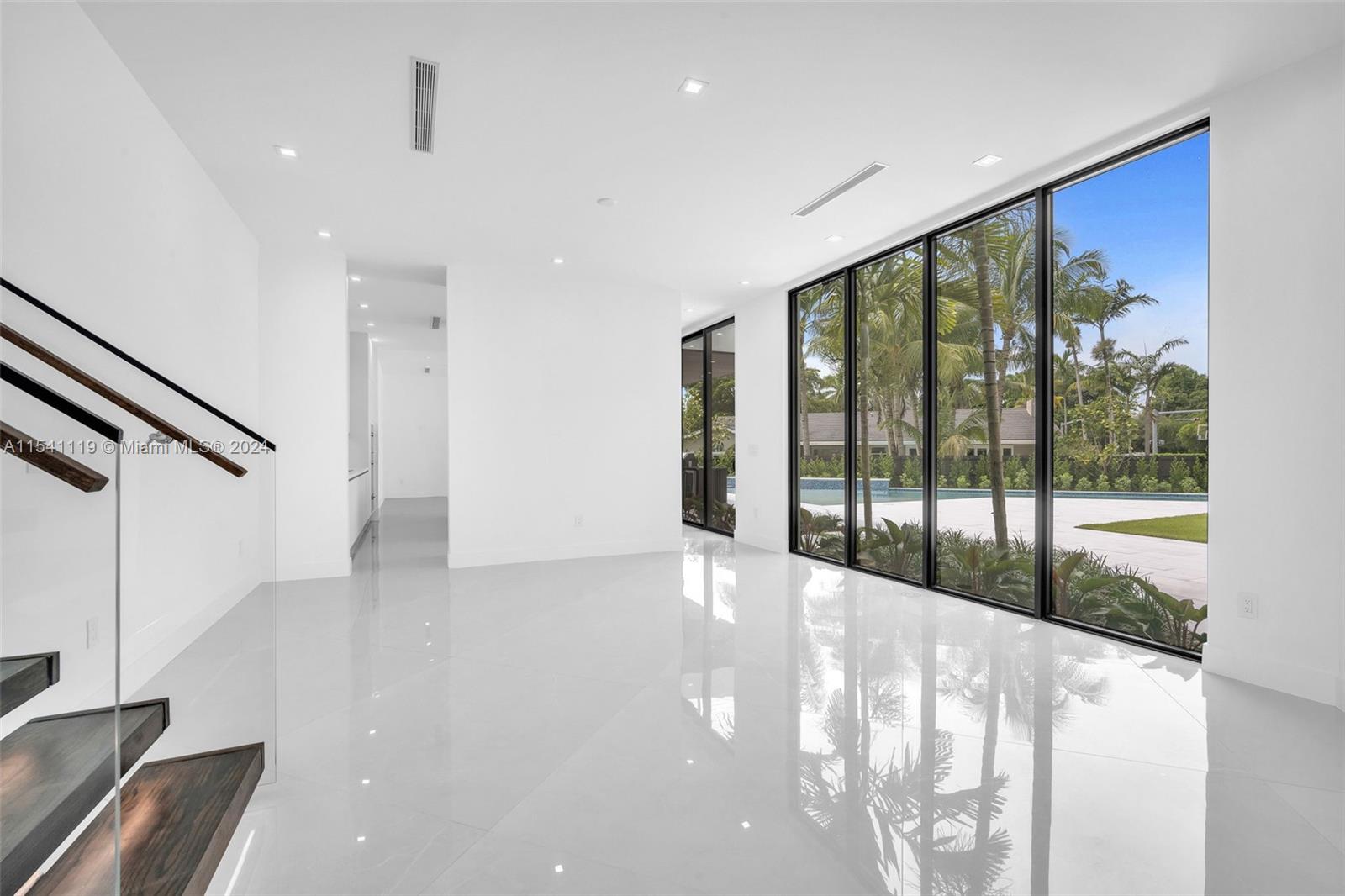 11200 71st Ave, Pinecrest, FL, 33156 United States, 7 Bedrooms Bedrooms, ,7 BathroomsBathrooms,Residential,For Sale,71st Ave,A11541119