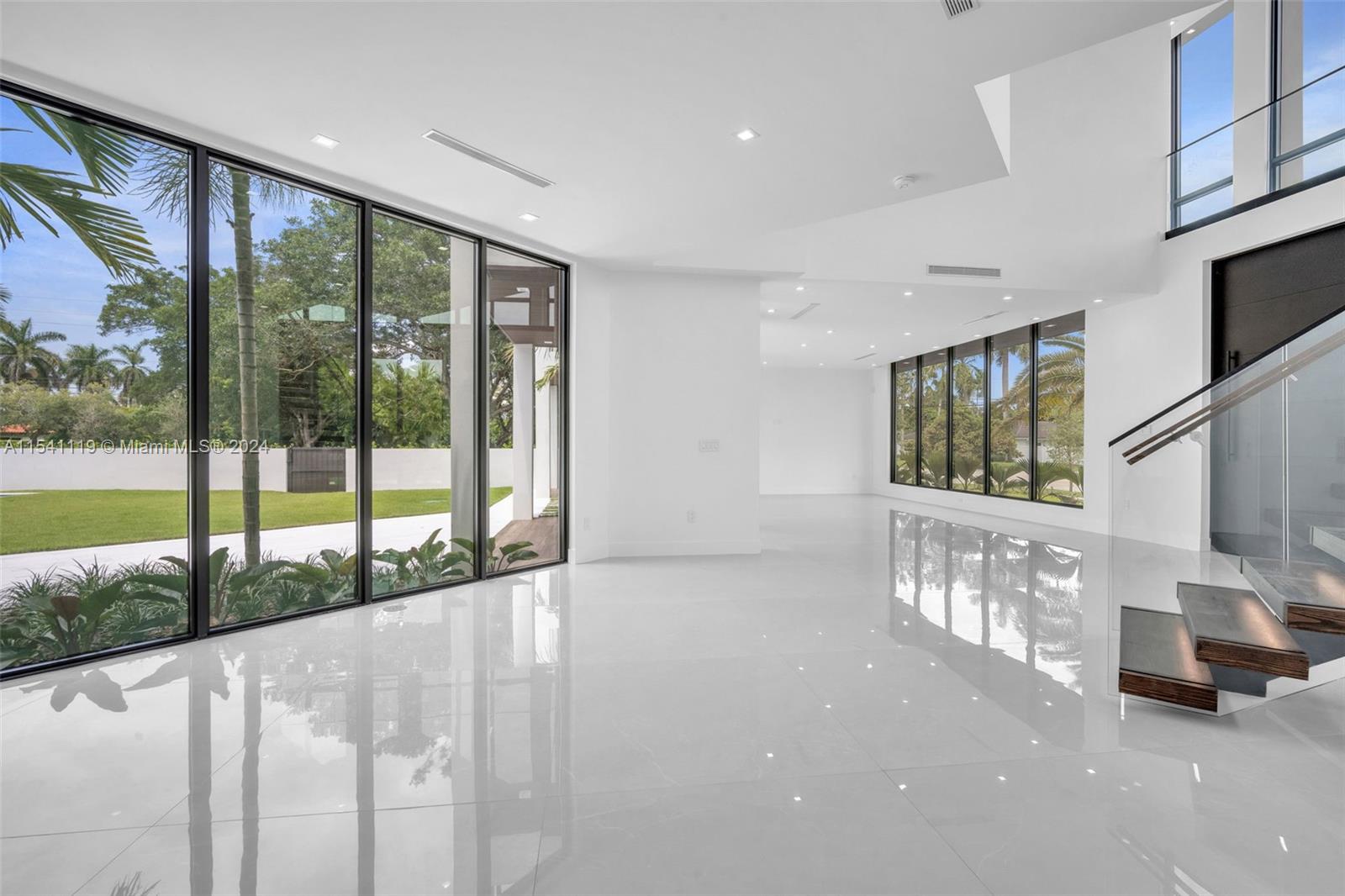 11200 71st Ave, Pinecrest, FL, 33156 United States, 7 Bedrooms Bedrooms, ,7 BathroomsBathrooms,Residential,For Sale,71st Ave,A11541119