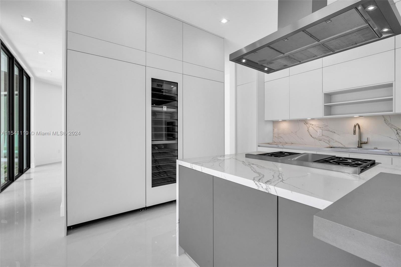 11200 71st Ave, Pinecrest, FL, 33156 United States, 7 Bedrooms Bedrooms, ,7 BathroomsBathrooms,Residential,For Sale,71st Ave,A11541119