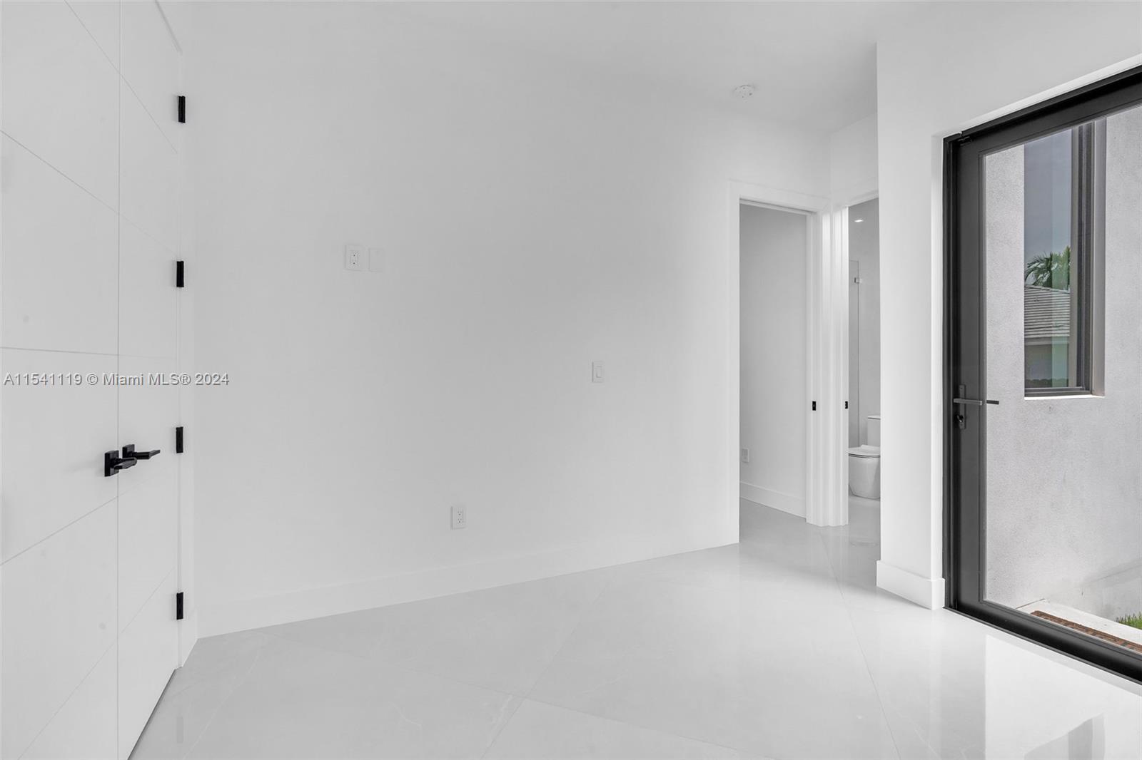 11200 71st Ave, Pinecrest, FL, 33156 United States, 7 Bedrooms Bedrooms, ,7 BathroomsBathrooms,Residential,For Sale,71st Ave,A11541119