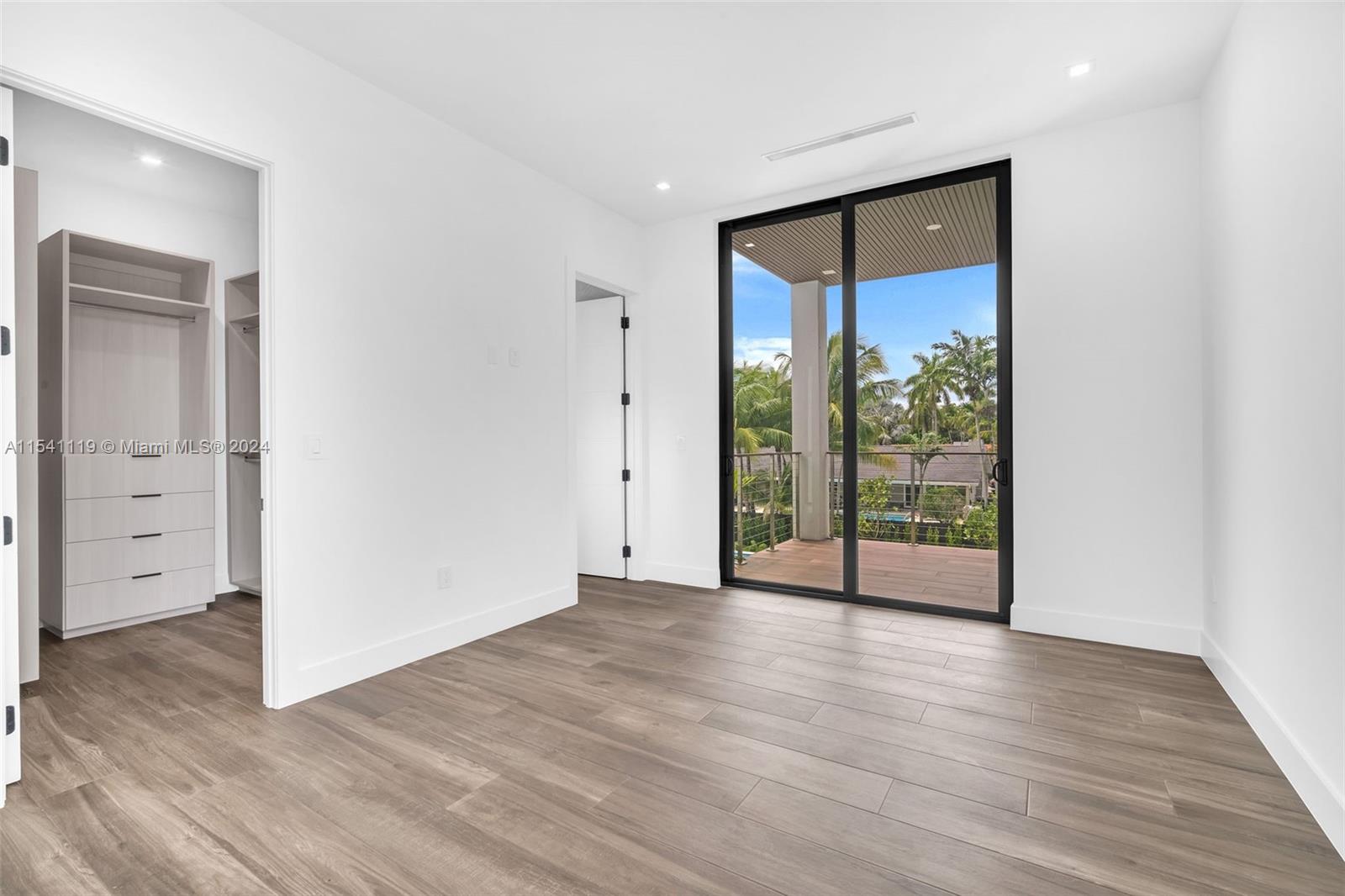 11200 71st Ave, Pinecrest, FL, 33156 United States, 7 Bedrooms Bedrooms, ,7 BathroomsBathrooms,Residential,For Sale,71st Ave,A11541119