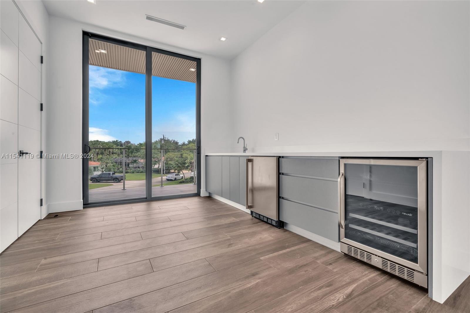 11200 71st Ave, Pinecrest, FL, 33156 United States, 7 Bedrooms Bedrooms, ,7 BathroomsBathrooms,Residential,For Sale,71st Ave,A11541119