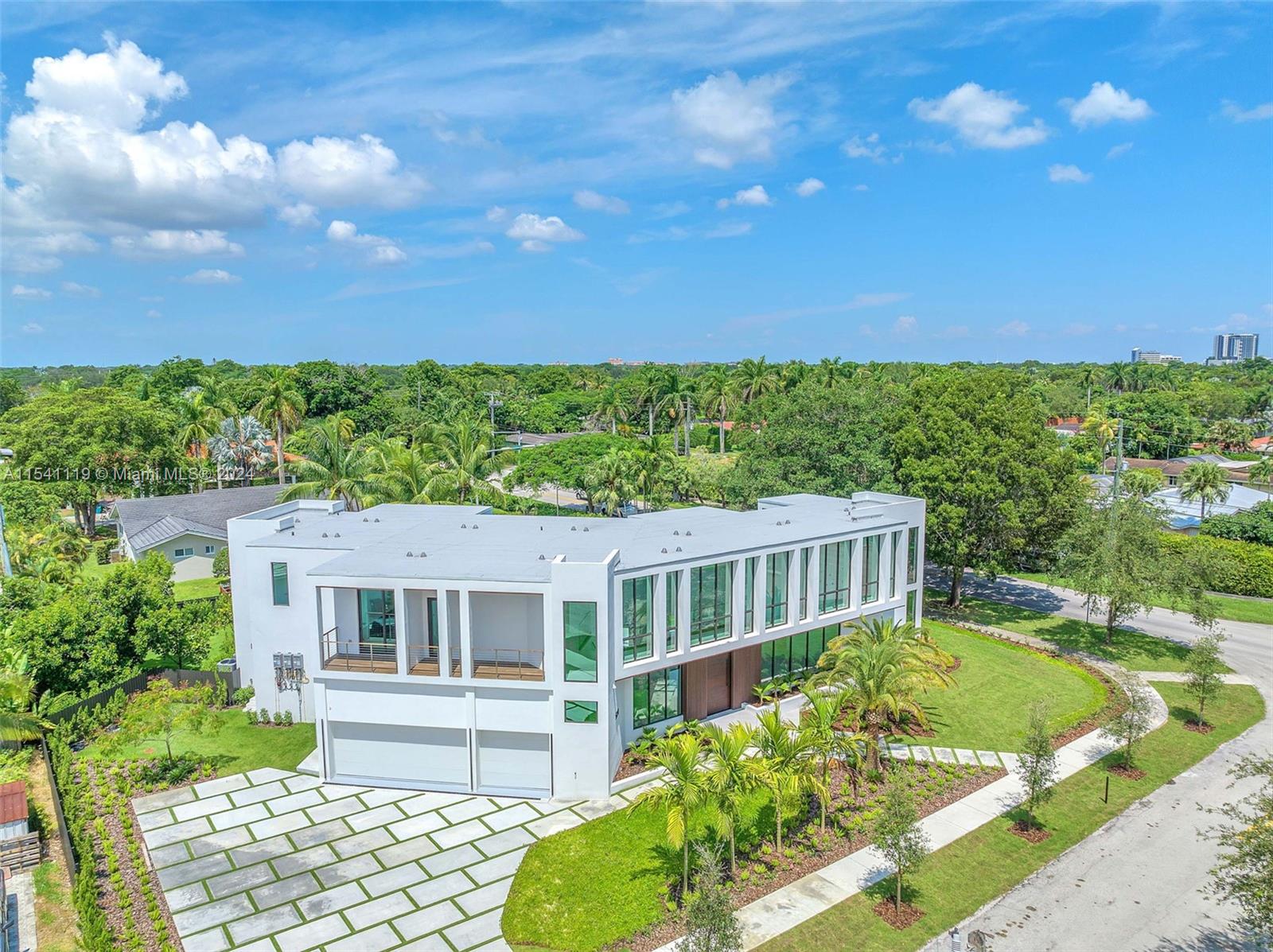 11200 71st Ave, Pinecrest, FL, 33156 United States, 7 Bedrooms Bedrooms, ,7 BathroomsBathrooms,Residential,For Sale,71st Ave,A11541119