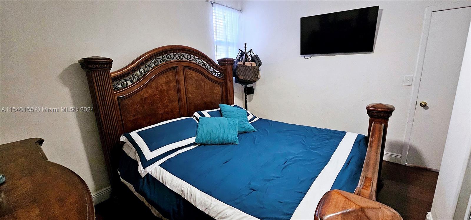 329 SW 48th Ct, Miami, Florida 33134, 4 Bedrooms Bedrooms, ,2 BathroomsBathrooms,Residential,For Sale,329 SW 48th Ct,A11540165