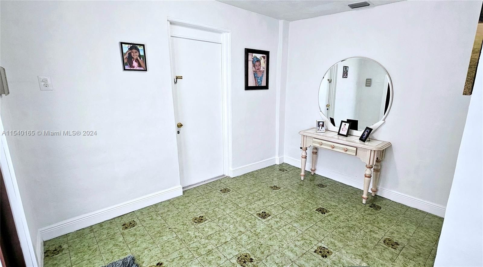 329 SW 48th Ct, Miami, Florida 33134, 4 Bedrooms Bedrooms, ,2 BathroomsBathrooms,Residential,For Sale,329 SW 48th Ct,A11540165