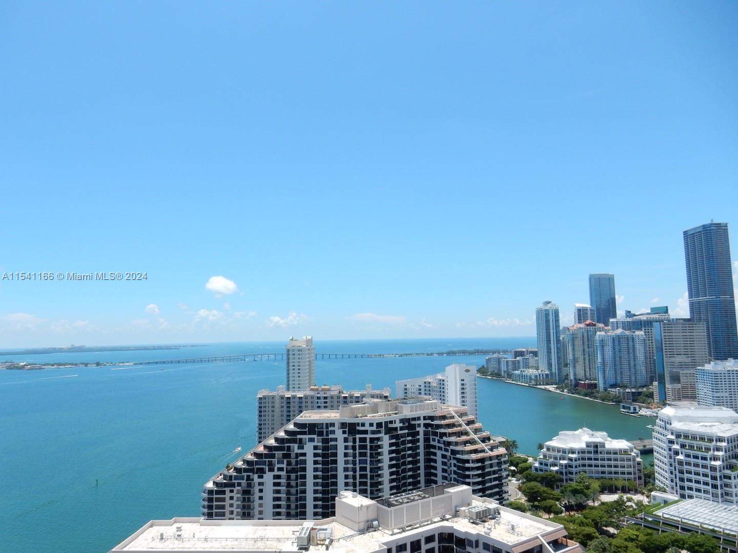 848 Brickell Key Dr #3303, Miami FL 33131