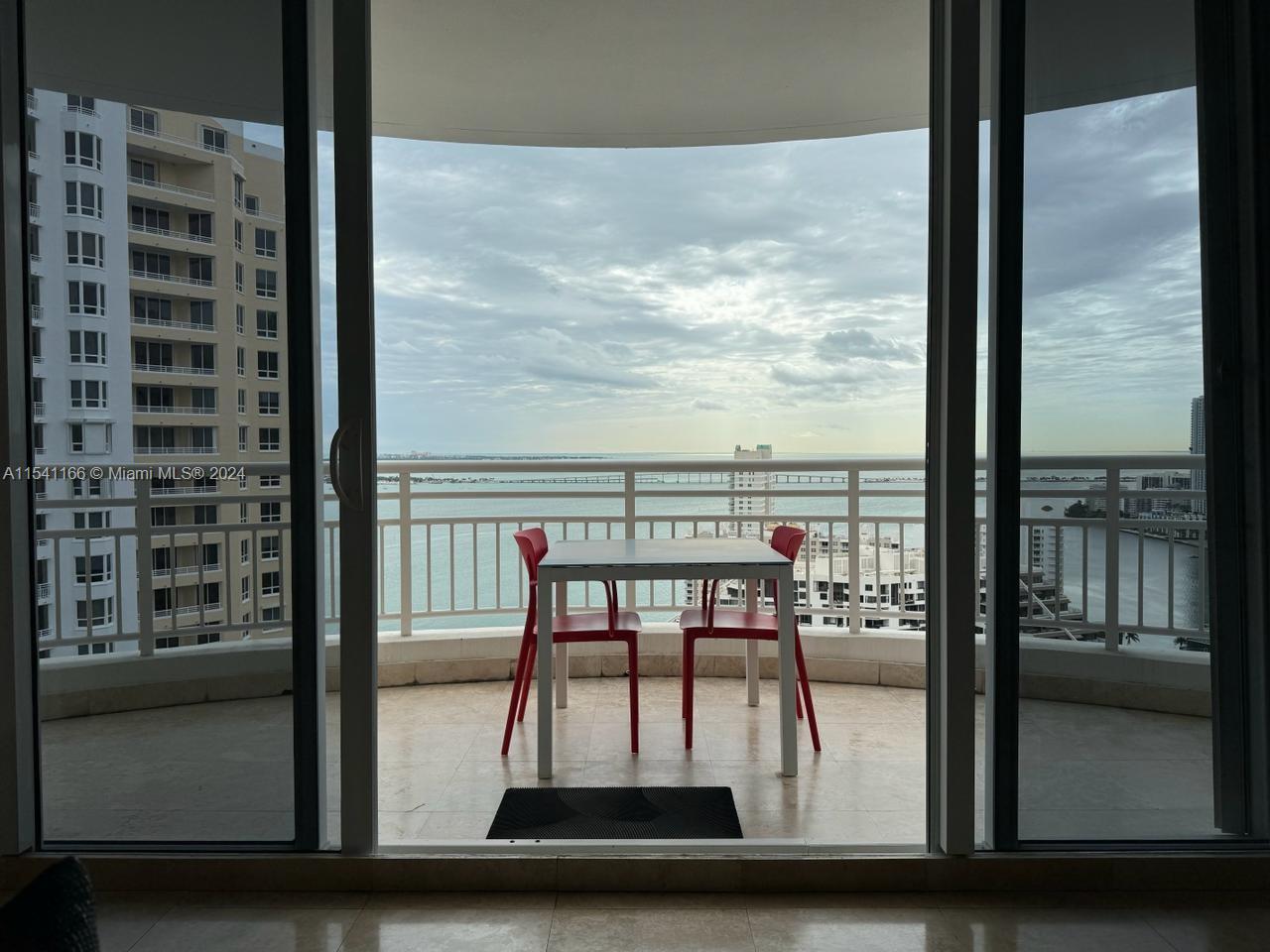 848 Brickell Key Dr 3303, Miami, Florida 33131, 1 Bedroom Bedrooms, ,1 BathroomBathrooms,Residentiallease,For Rent,848 Brickell Key Dr 3303,A11541166