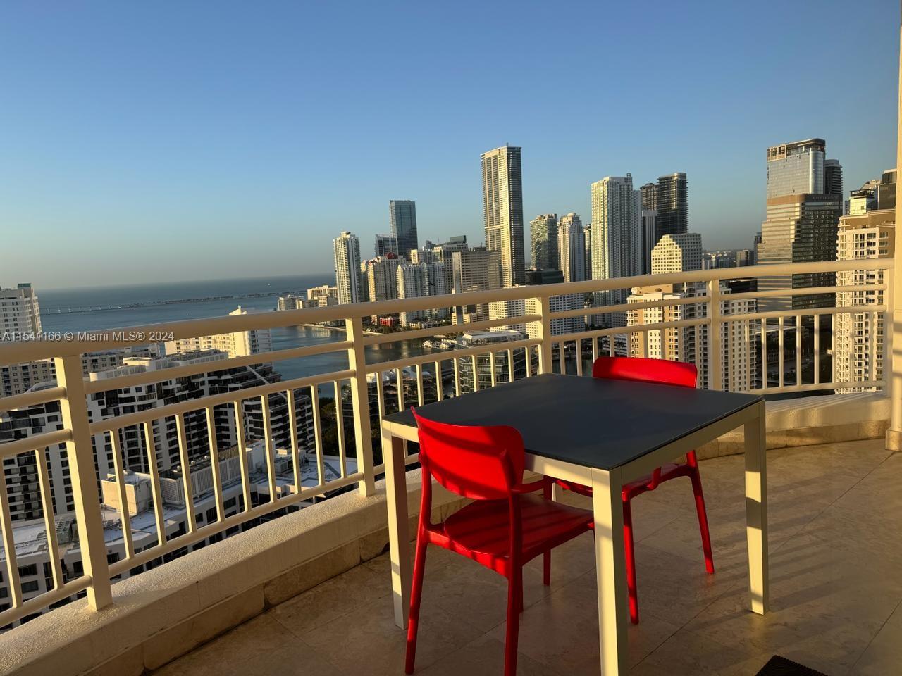 848 Brickell Key Dr 3303, Miami, Florida 33131, 1 Bedroom Bedrooms, ,1 BathroomBathrooms,Residentiallease,For Rent,848 Brickell Key Dr 3303,A11541166