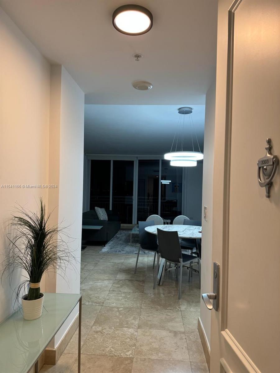 848 Brickell Key Dr 3303, Miami, Florida 33131, 1 Bedroom Bedrooms, ,1 BathroomBathrooms,Residentiallease,For Rent,848 Brickell Key Dr 3303,A11541166