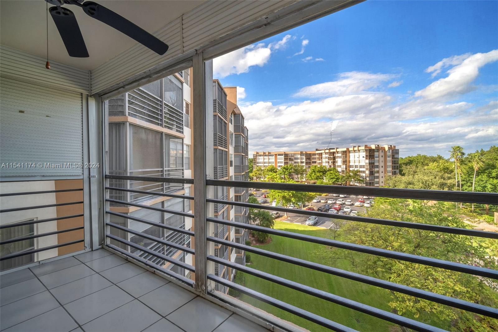 1300 Saint Charles Pl 601, Pembroke Pines, Florida 33026, 1 Bedroom Bedrooms, ,2 BathroomsBathrooms,Residentiallease,For Rent,1300 Saint Charles Pl 601,A11541174