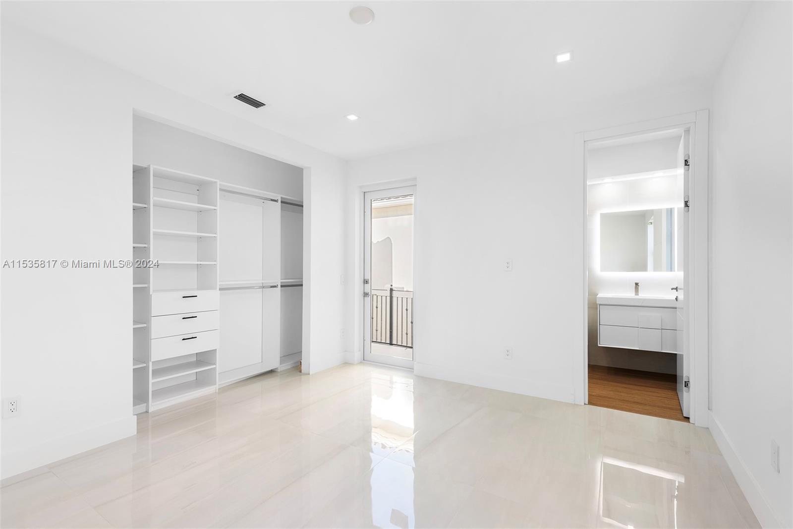 3188 NE 211th Ter, Aventura, Florida 33180, 5 Bedrooms Bedrooms, ,4 BathroomsBathrooms,Residential,For Sale,3188 NE 211th Ter,A11535817