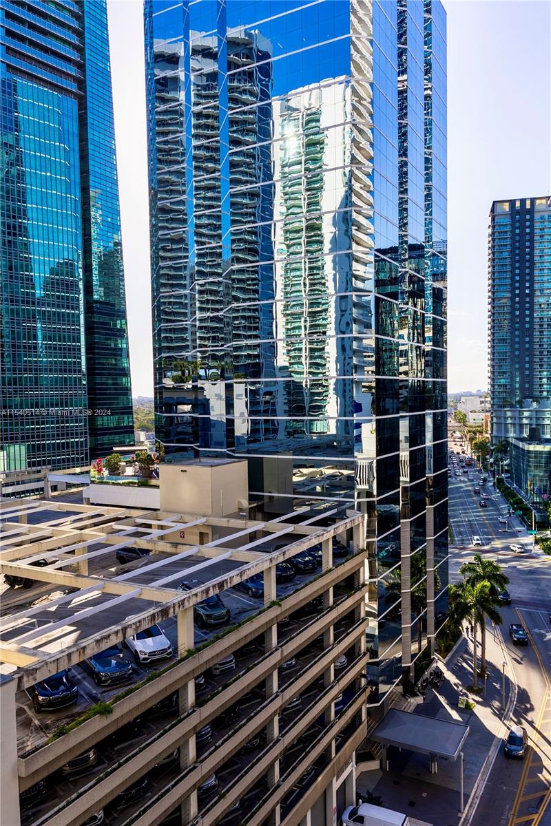 1200 Brickell Bay Dr 3008, Miami, Florida 33131, 1 Bedroom Bedrooms, ,1 BathroomBathrooms,Residentiallease,For Rent,1200 Brickell Bay Dr 3008,A11540514