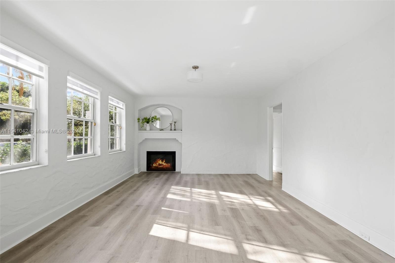 1224 Country Club Prado 0, Coral Gables, Florida 33134, 3 Bedrooms Bedrooms, ,2 BathroomsBathrooms,Residentiallease,For Rent,1224 Country Club Prado 0,A11541042