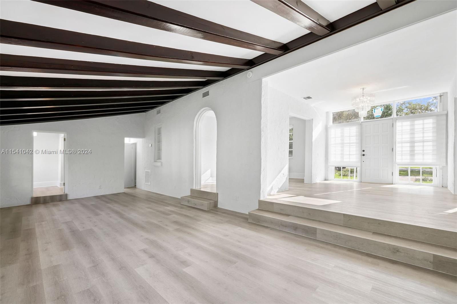 1224 Country Club Prado 0, Coral Gables, Florida 33134, 3 Bedrooms Bedrooms, ,2 BathroomsBathrooms,Residentiallease,For Rent,1224 Country Club Prado 0,A11541042