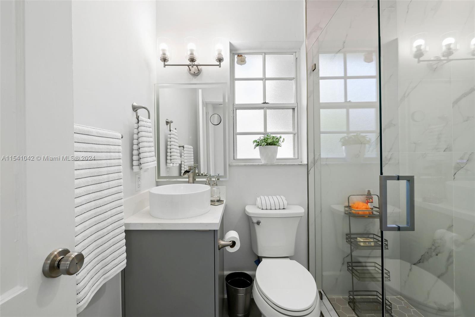 1224 Country Club Prado 0, Coral Gables, Florida 33134, 3 Bedrooms Bedrooms, ,2 BathroomsBathrooms,Residentiallease,For Rent,1224 Country Club Prado 0,A11541042