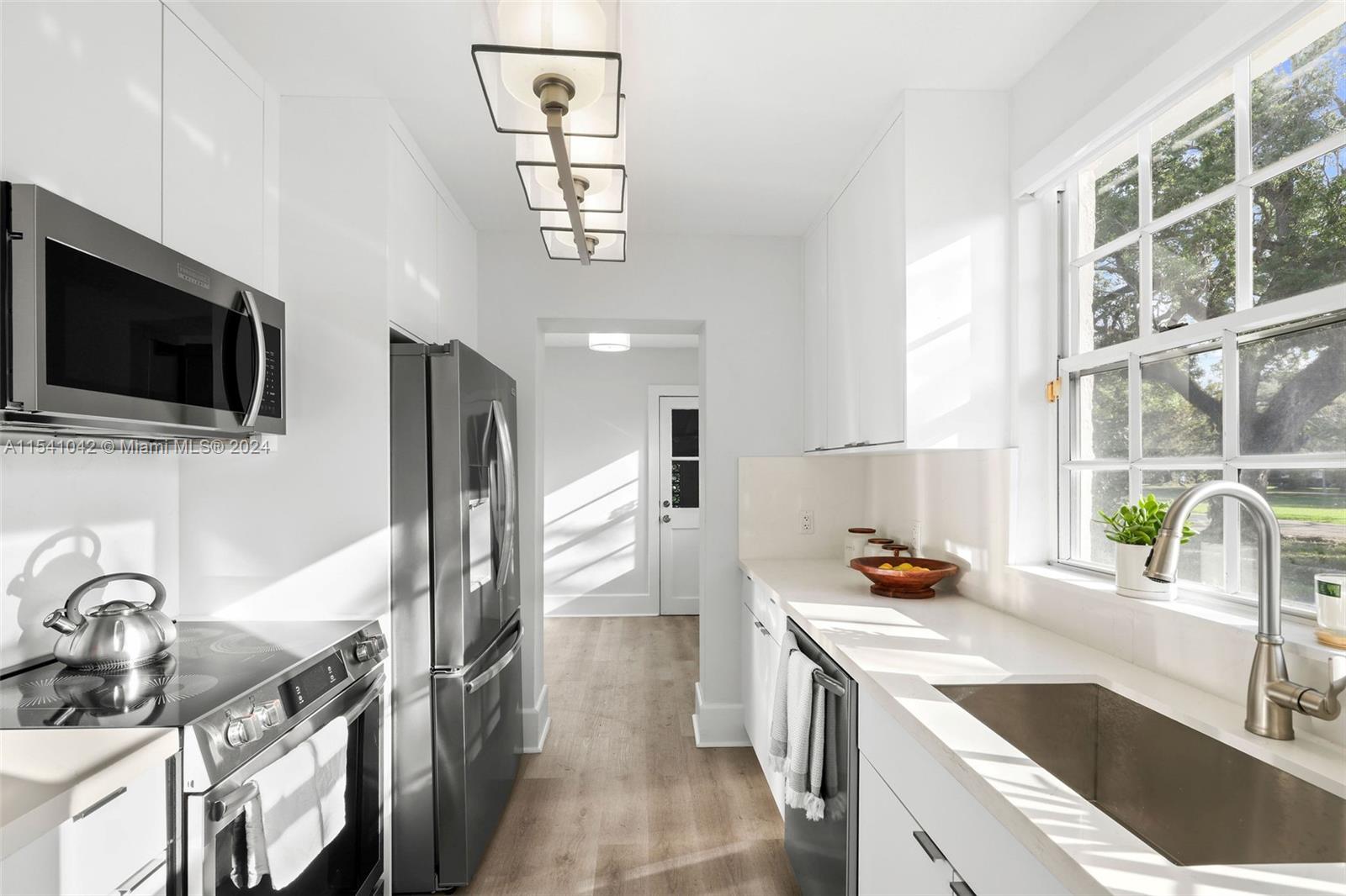 1224 Country Club Prado 0, Coral Gables, Florida 33134, 3 Bedrooms Bedrooms, ,2 BathroomsBathrooms,Residentiallease,For Rent,1224 Country Club Prado 0,A11541042