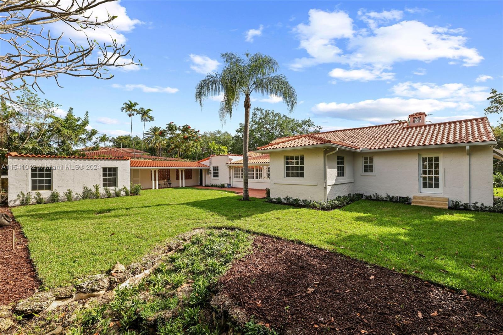 1224 Country Club Prado 0, Coral Gables, Florida 33134, 3 Bedrooms Bedrooms, ,2 BathroomsBathrooms,Residentiallease,For Rent,1224 Country Club Prado 0,A11541042