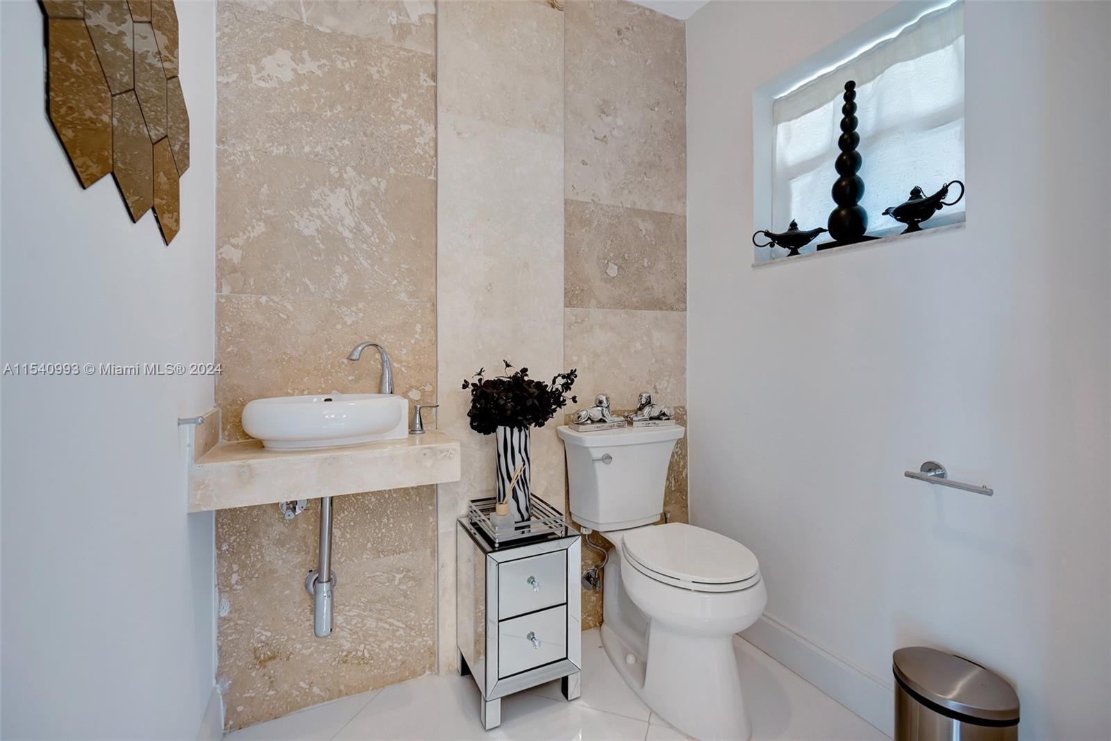 1743 Royal Palm Way, Hollywood, Florida 33020, 2 Bedrooms Bedrooms, ,2 BathroomsBathrooms,Residential,For Sale,1743 Royal Palm Way,A11540993