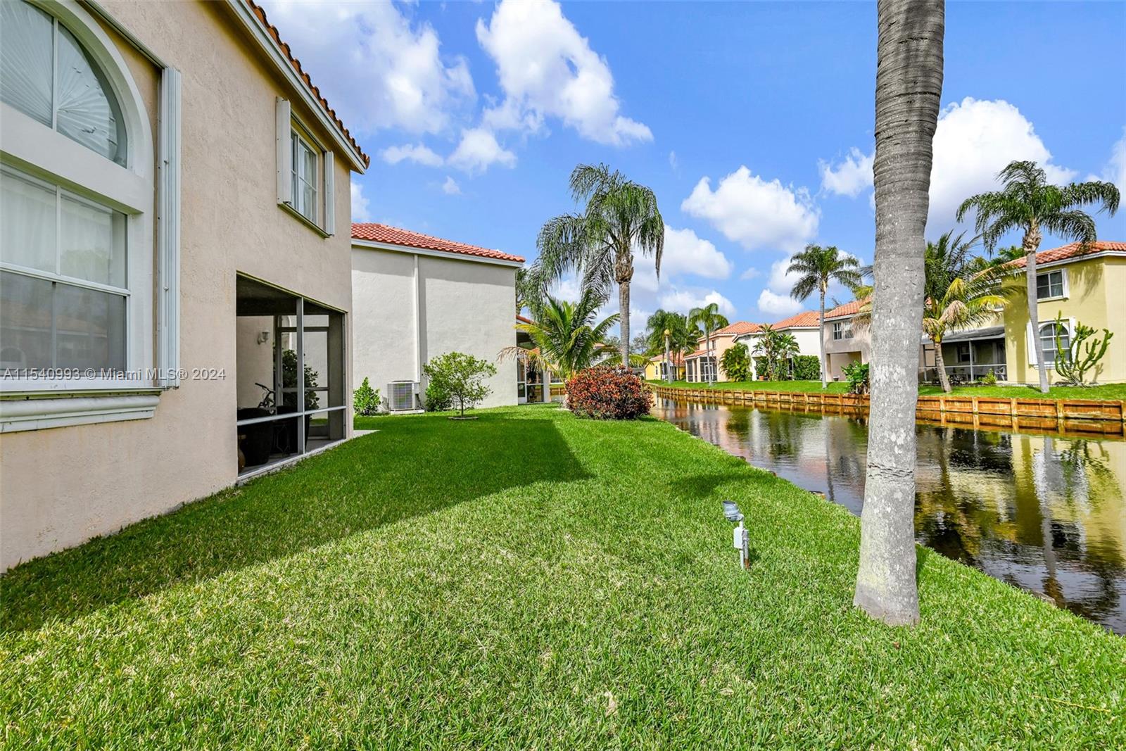 1743 Royal Palm Way, Hollywood, Florida 33020, 2 Bedrooms Bedrooms, ,2 BathroomsBathrooms,Residential,For Sale,1743 Royal Palm Way,A11540993